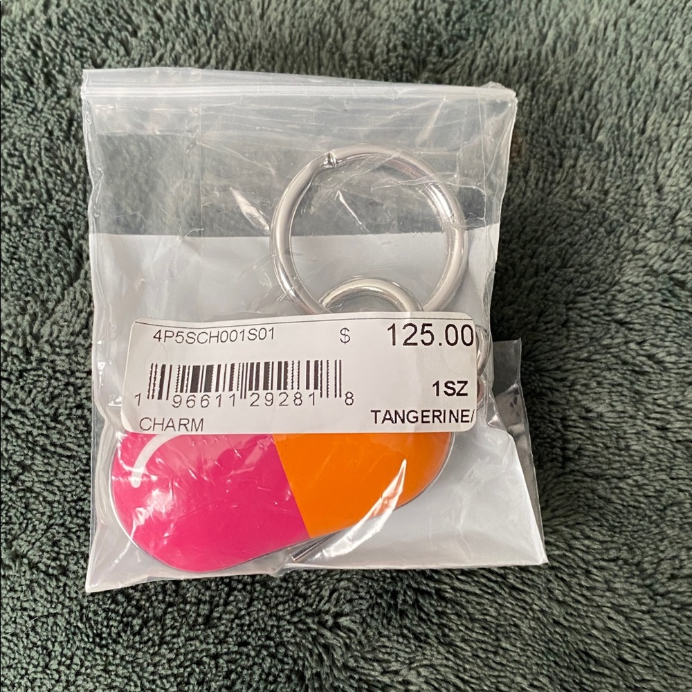 Marc Jacobs pill/vitamin bag charm - Picture 3 of 3